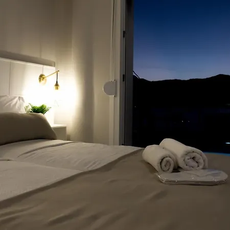 Sunset Brand New Luxury With Pool & Sea View *